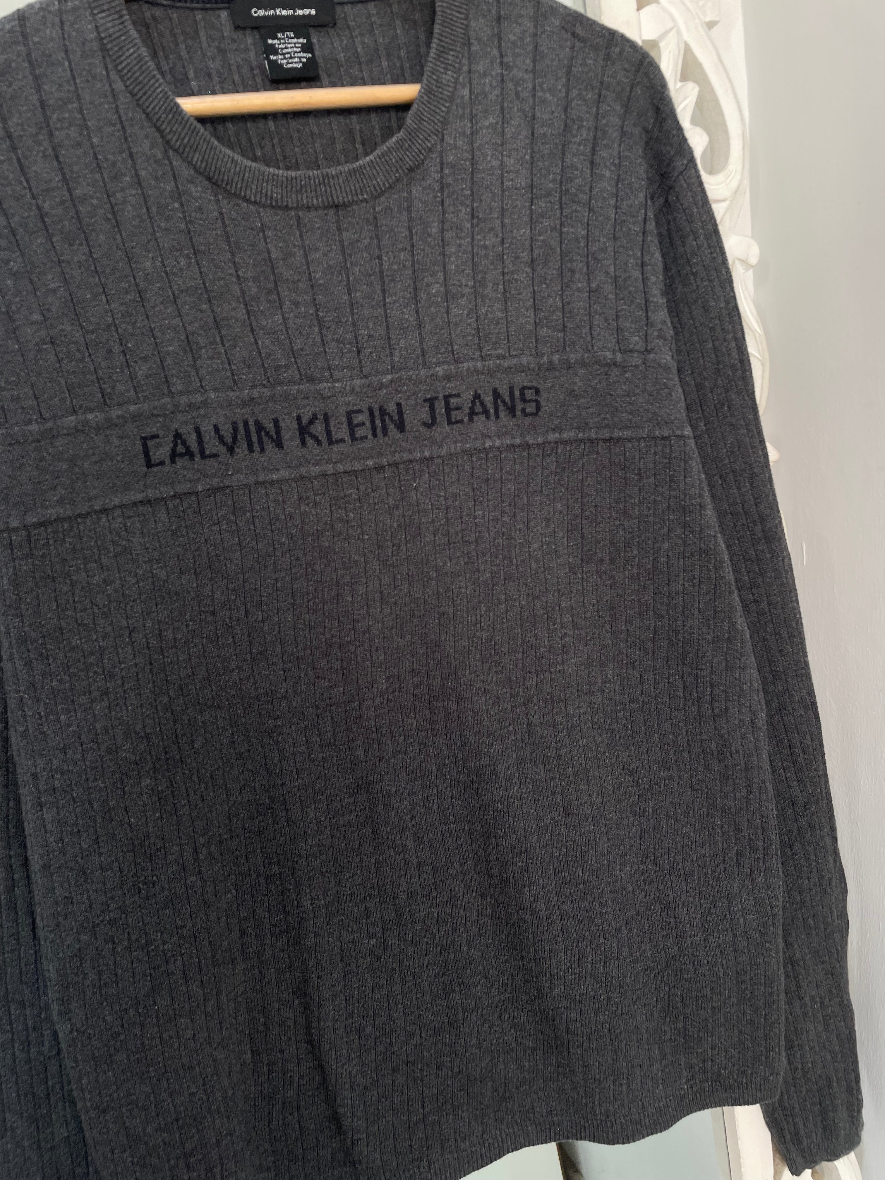 Calvin Klein Vintage Sweater-Chest 44 - Image 3