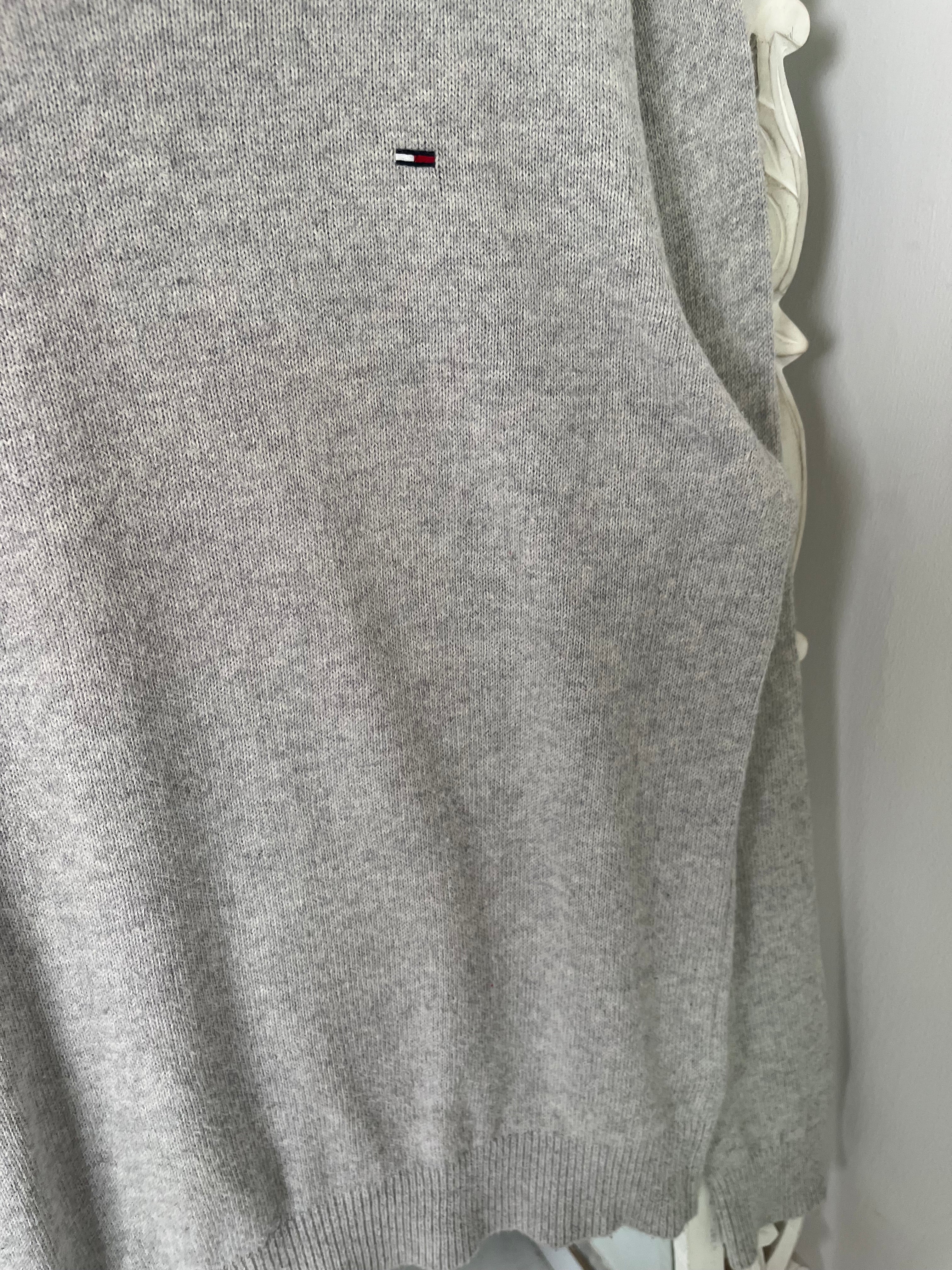 Vintage Tommy Hilfiger Sweater-Chest 42 - Image 3
