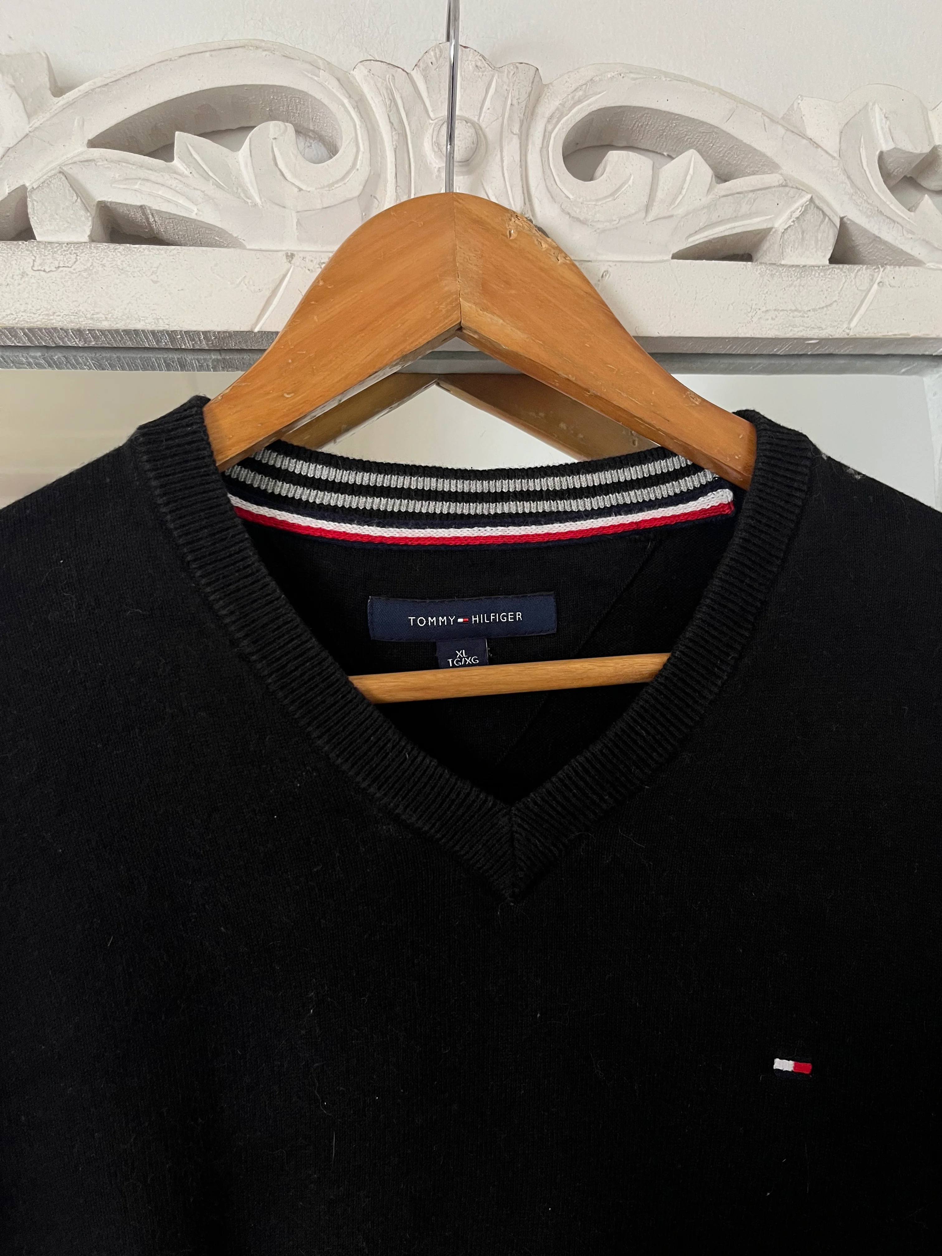 Vintage Tommy Hilfiger Sweater-Chest 46 - Image 2
