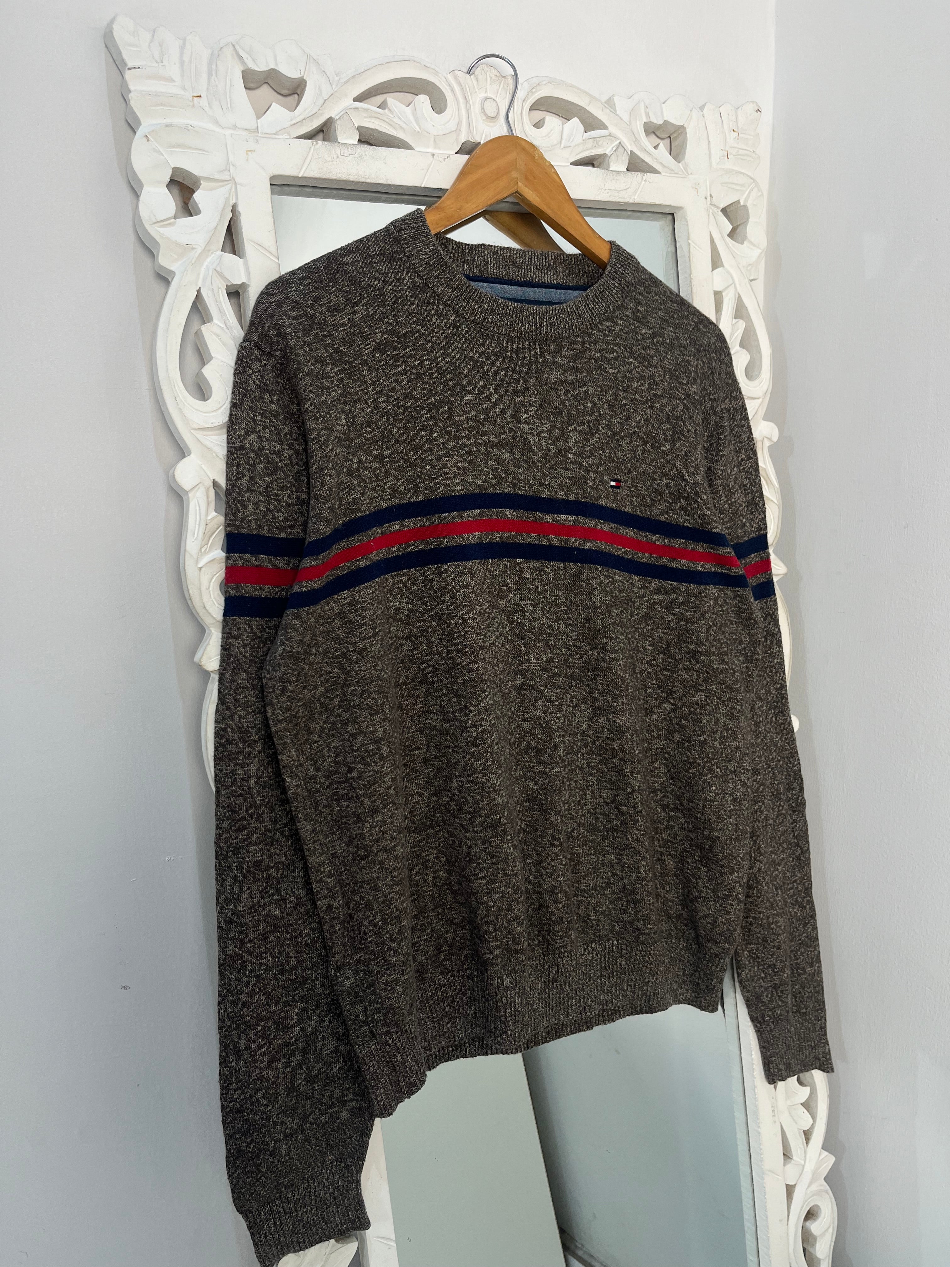 Vintage Tommy Hilfiger Sweater-Chest 44