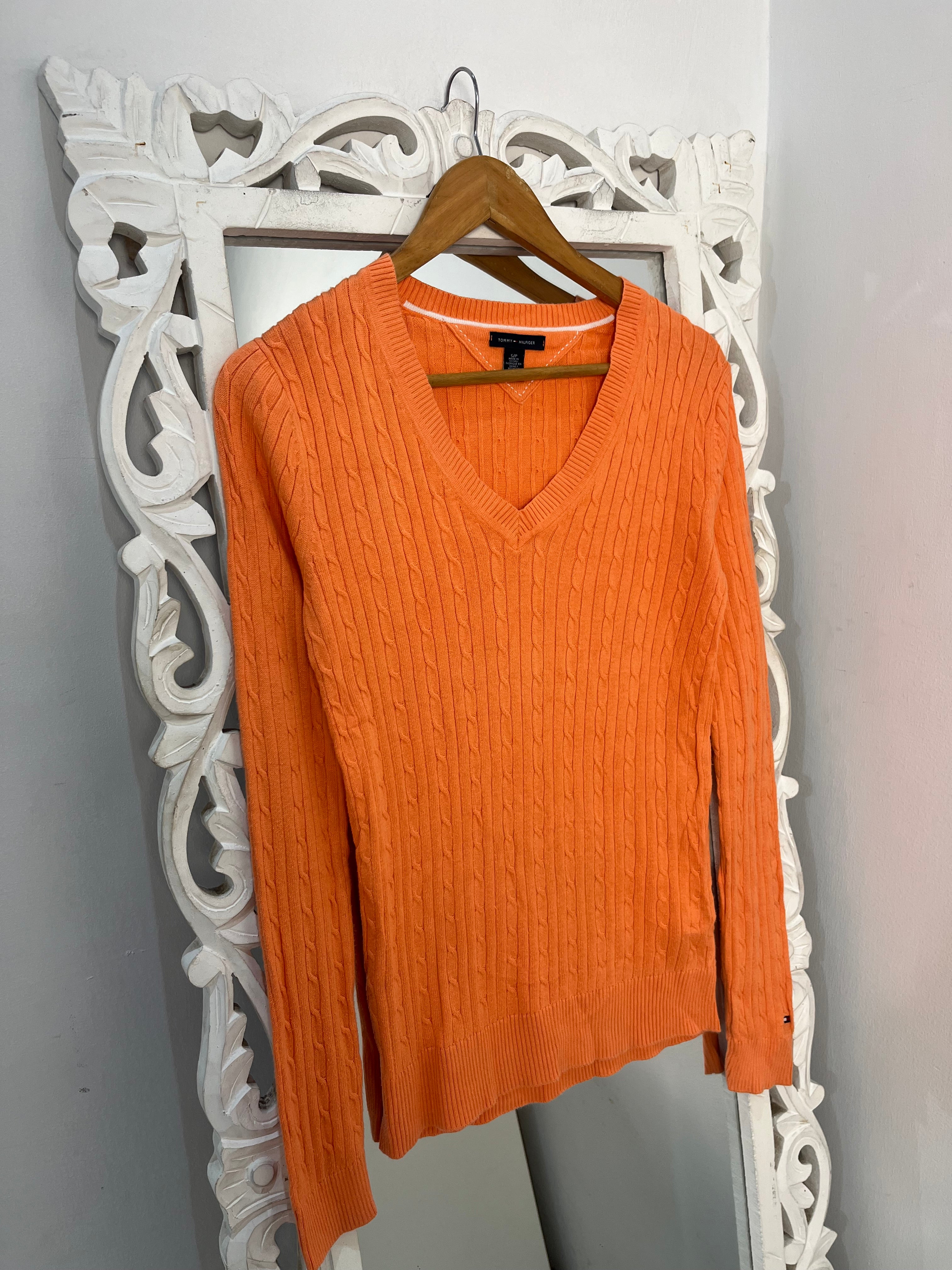 Vintage Tommy Hilfiger Sweater-Chest 34 to 36