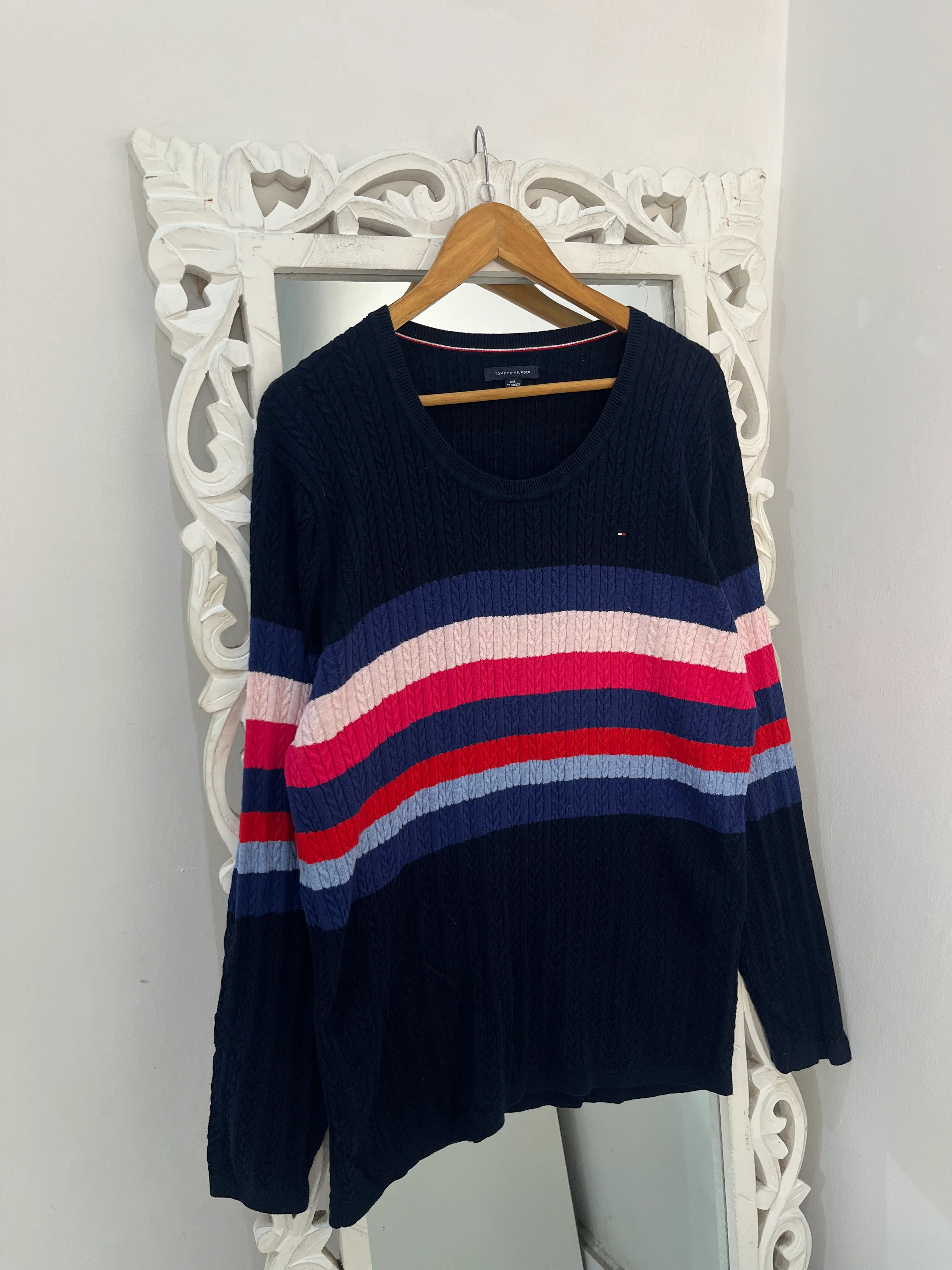 Vintage Tommy Hilfiger Sweater-Chest 46