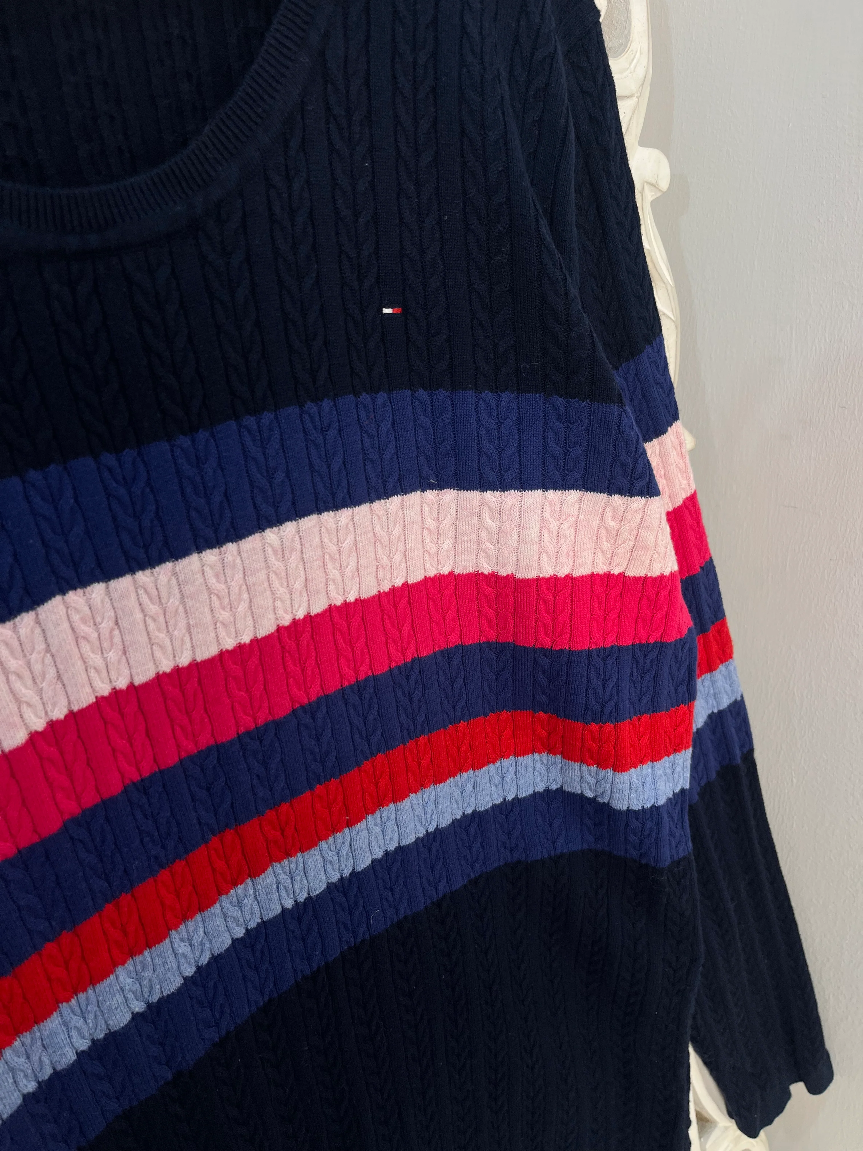 Vintage Tommy Hilfiger Sweater-Chest 46 - Image 3