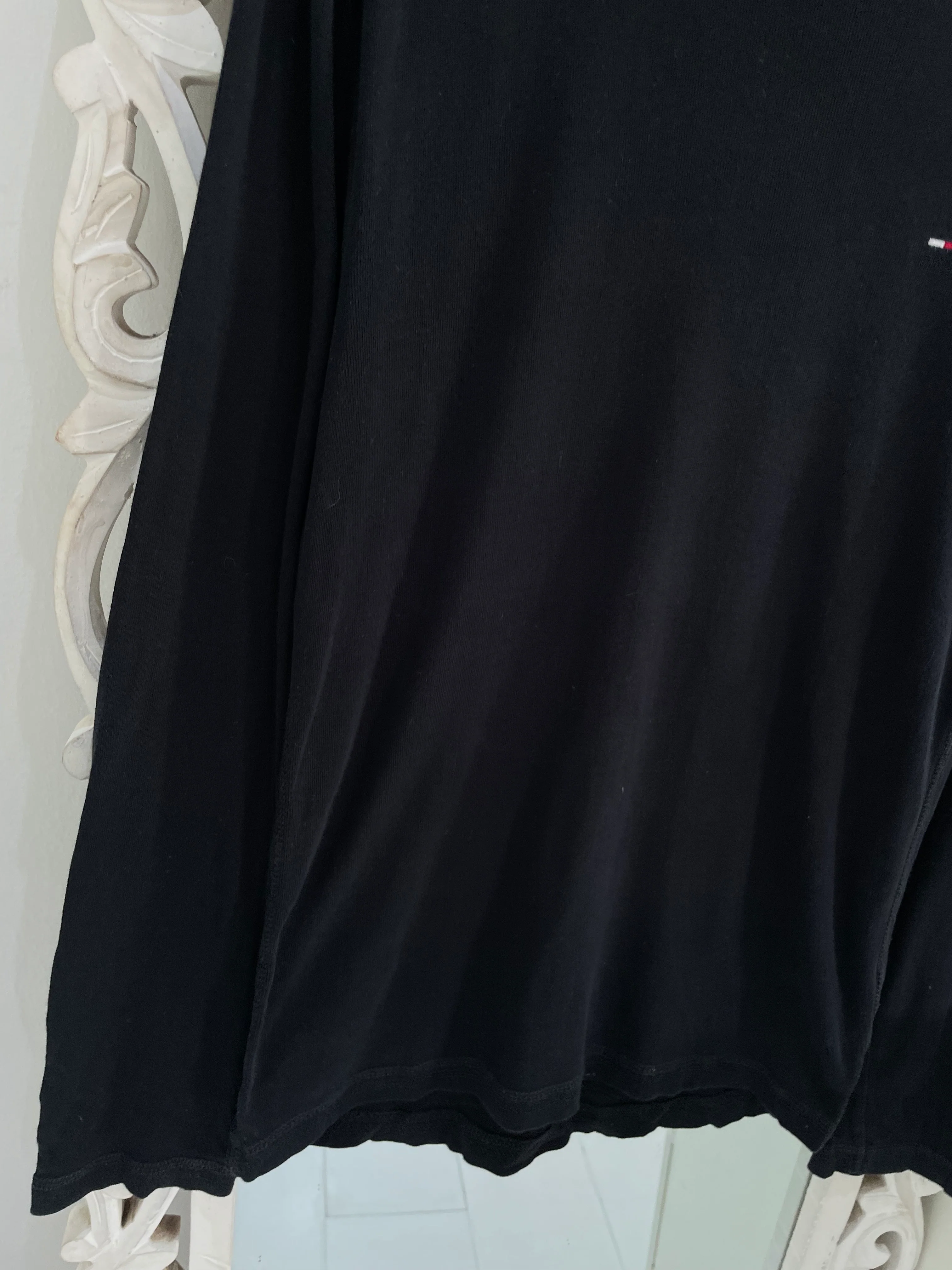 Tommy Hilfiger Vintage Top-Bust 38 to 42 - Image 3