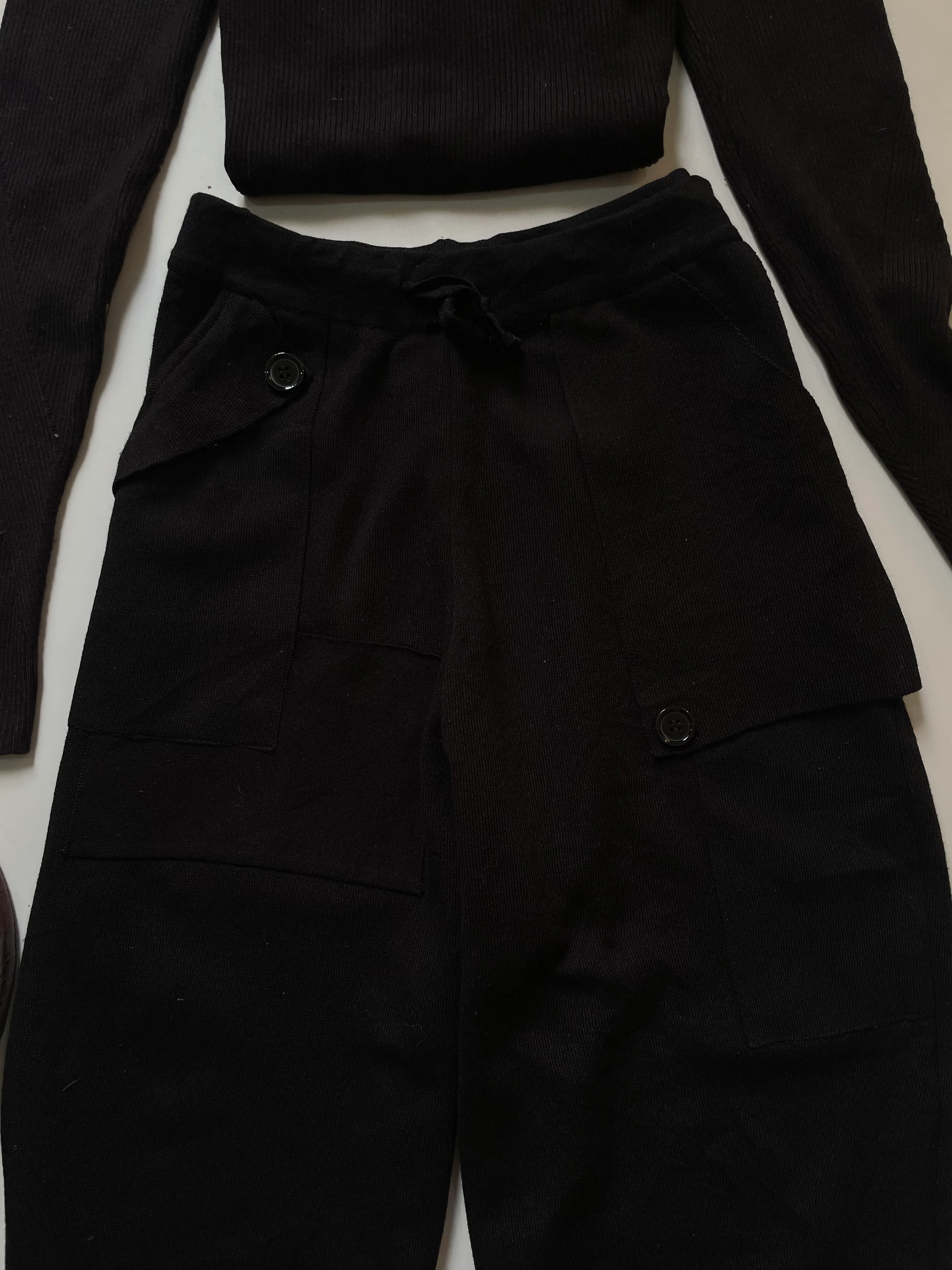 Warm Knitted Pants-Waist 28 to 32 - Image 2