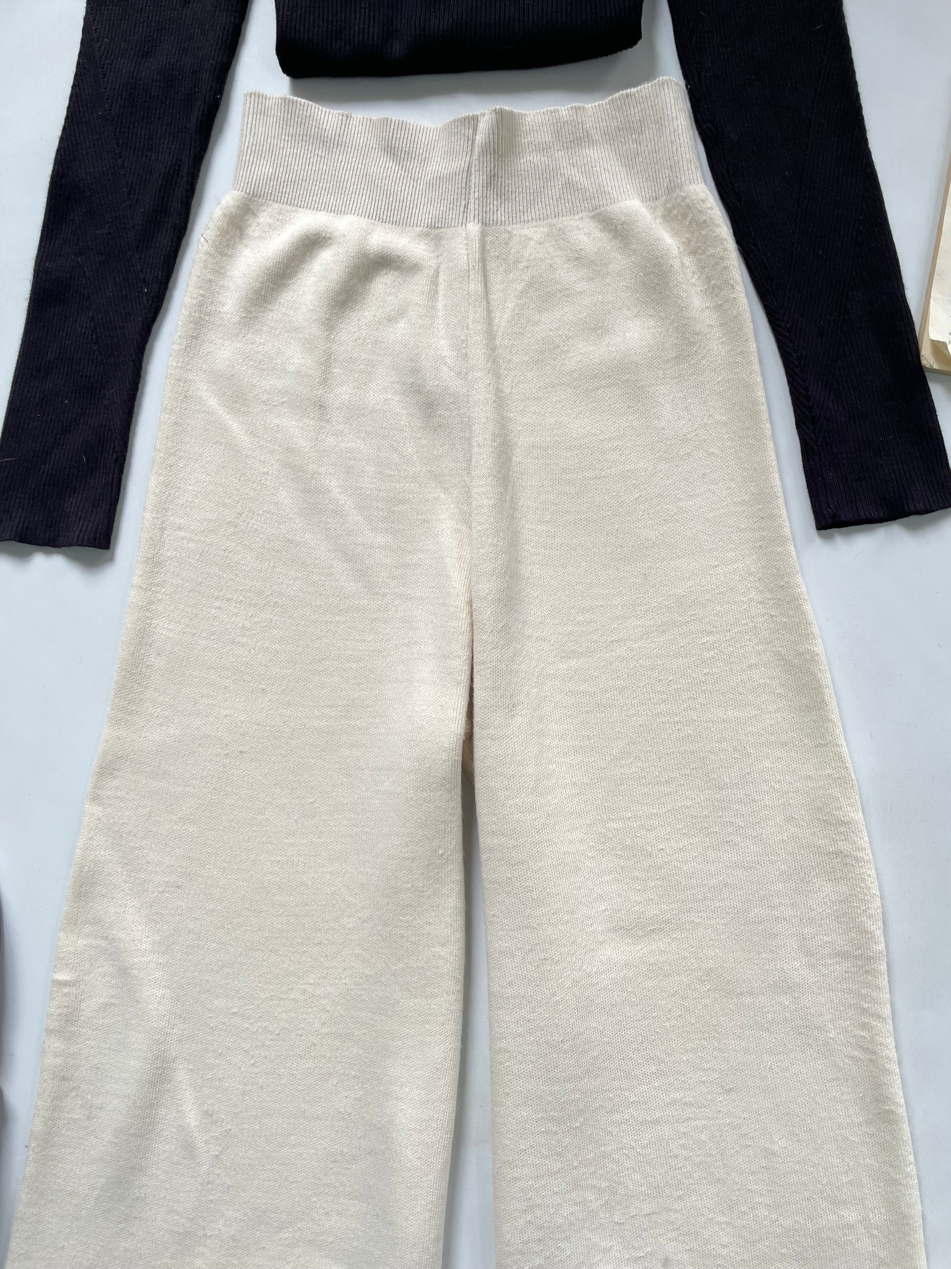 Warm Knitted Pants-Waist 26 to 30 - Image 2