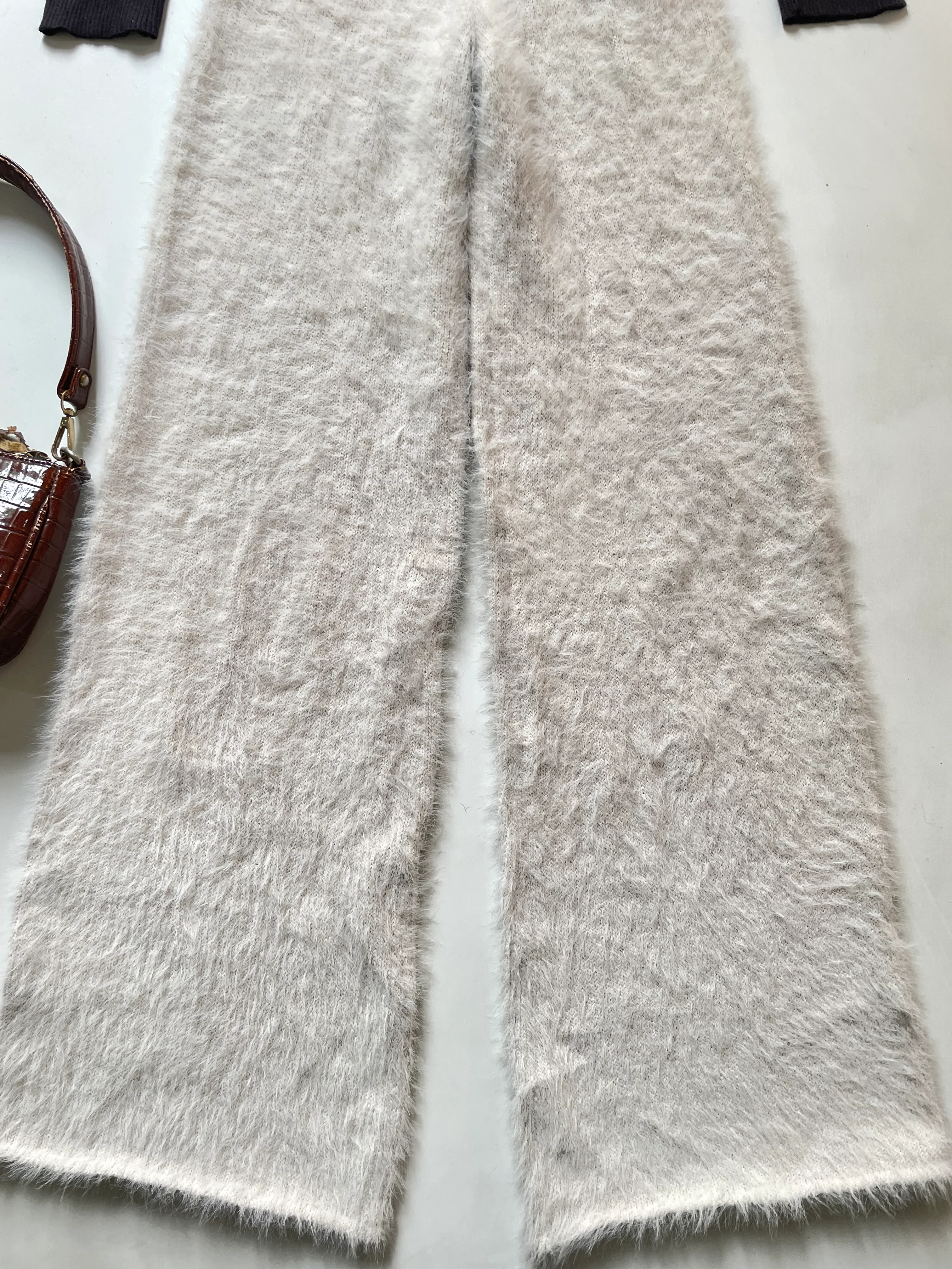 H&M Warm Knitted Pants-Waist 26 to 28 - Image 3