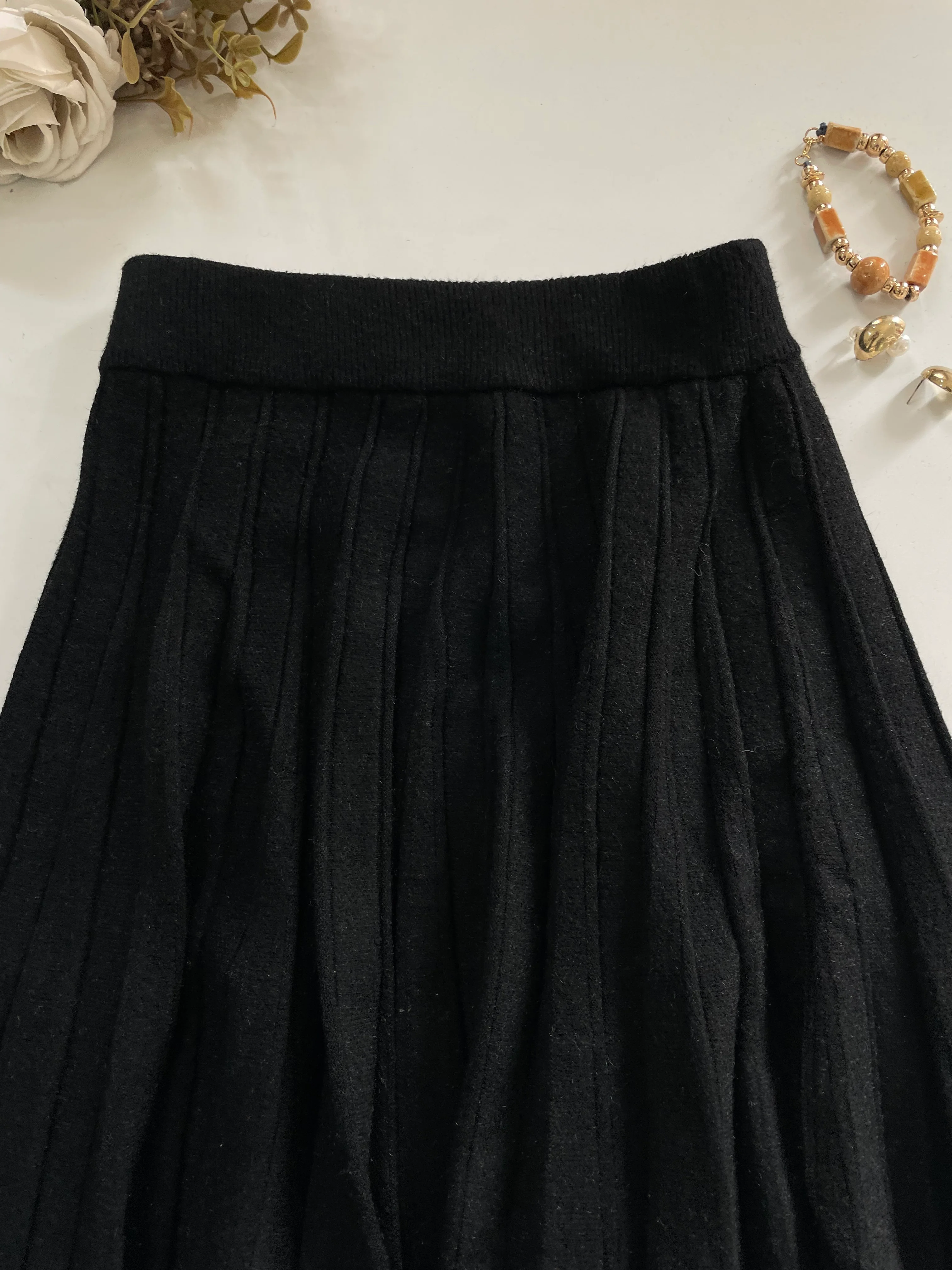 Warm Tweed Skirt-Waist 24 to 28 - Image 2