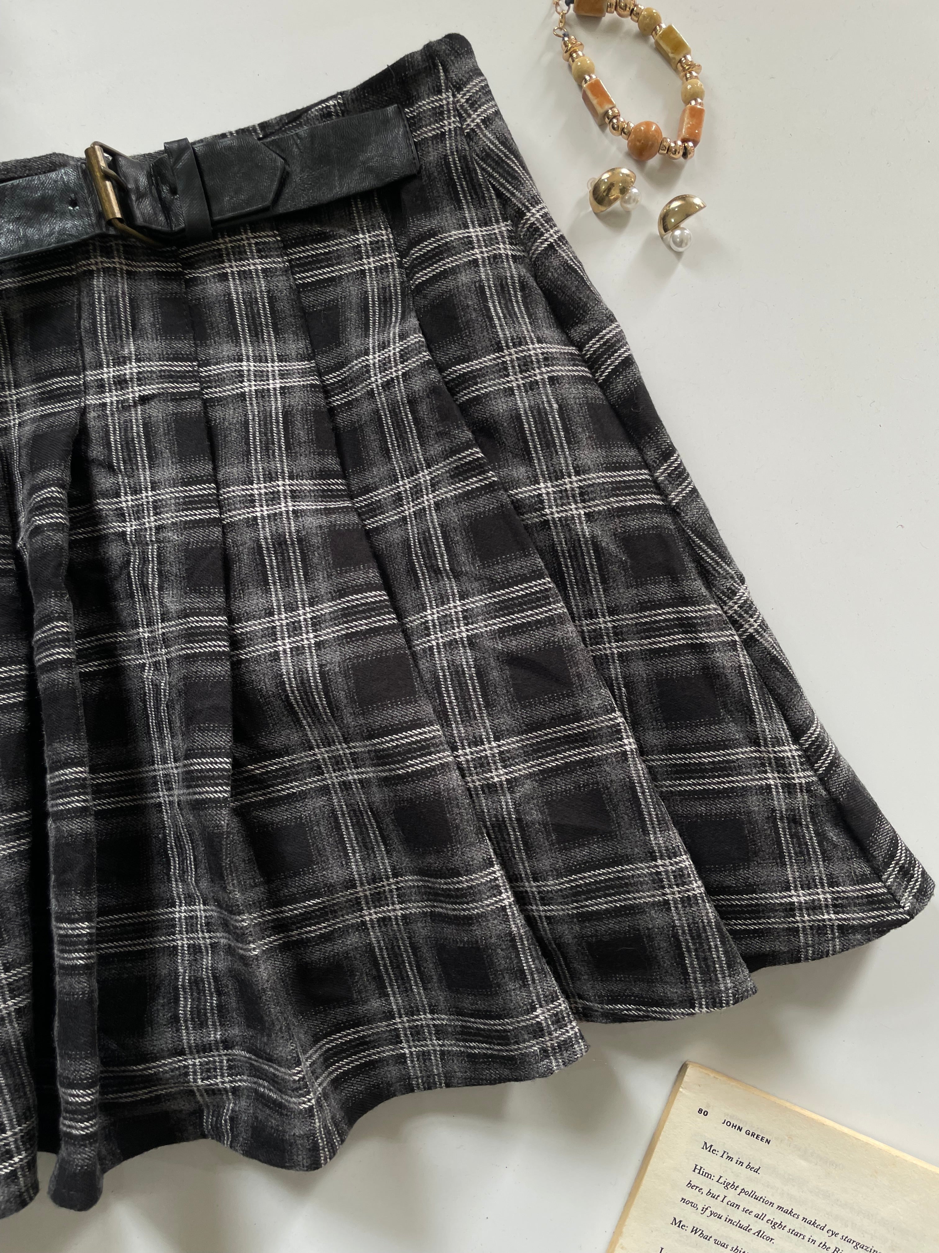 Warm Tweed Skirt-Waist 26 - Image 2