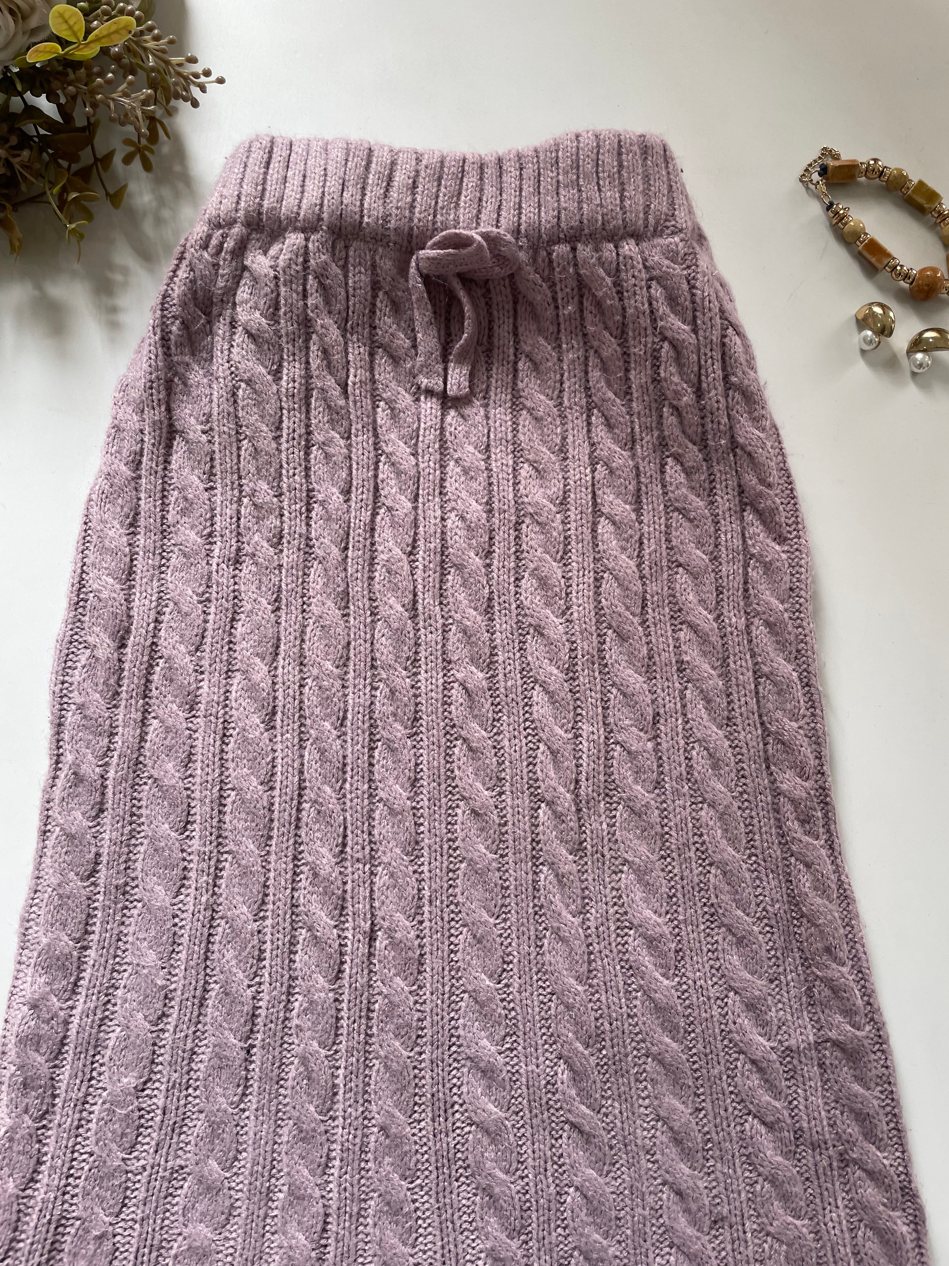 Warm Tweed Skirt-Waist 24 to 28 - Image 2