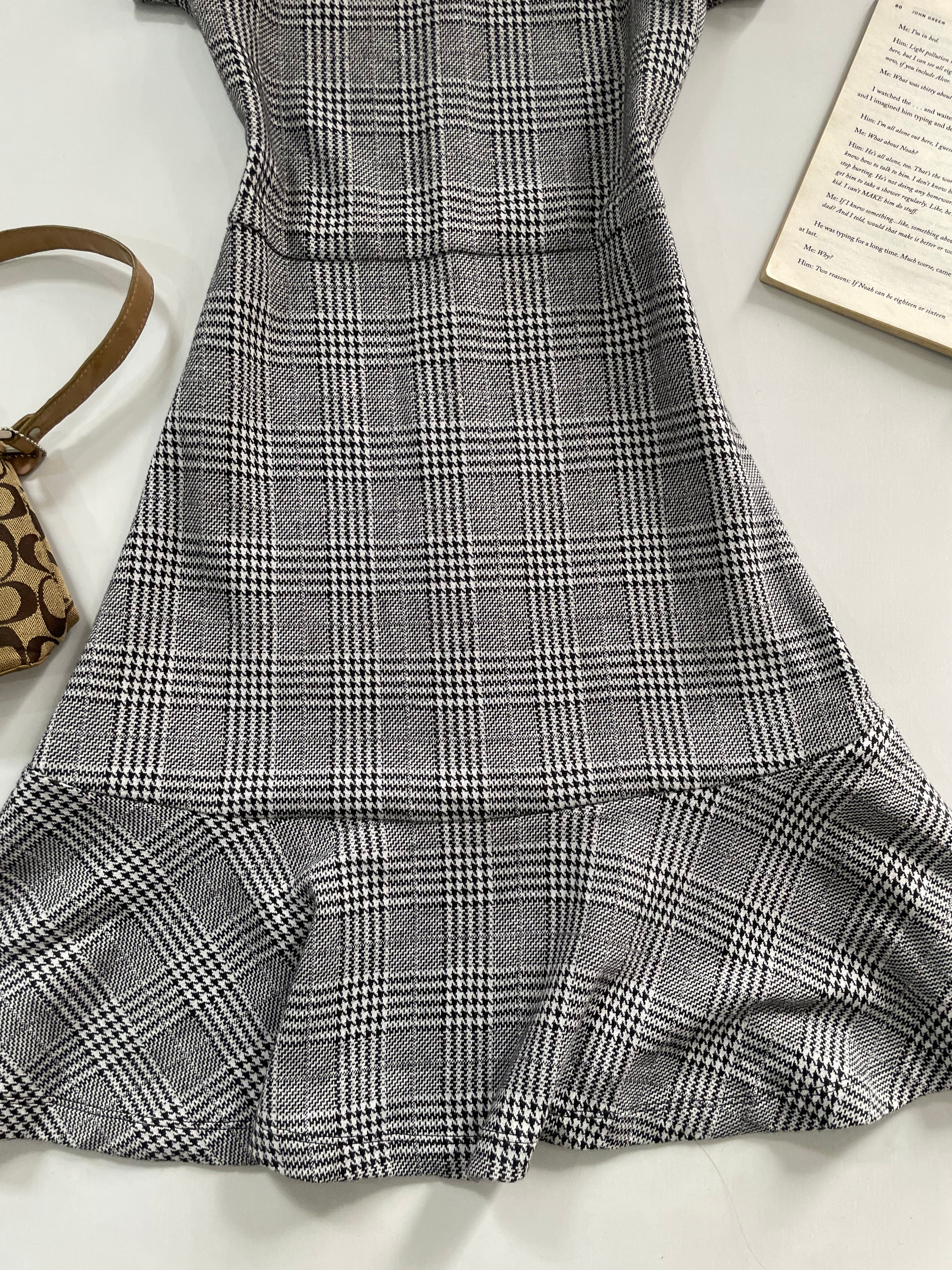 Gap Winter Dress-Bust 32 to 34 - Image 3