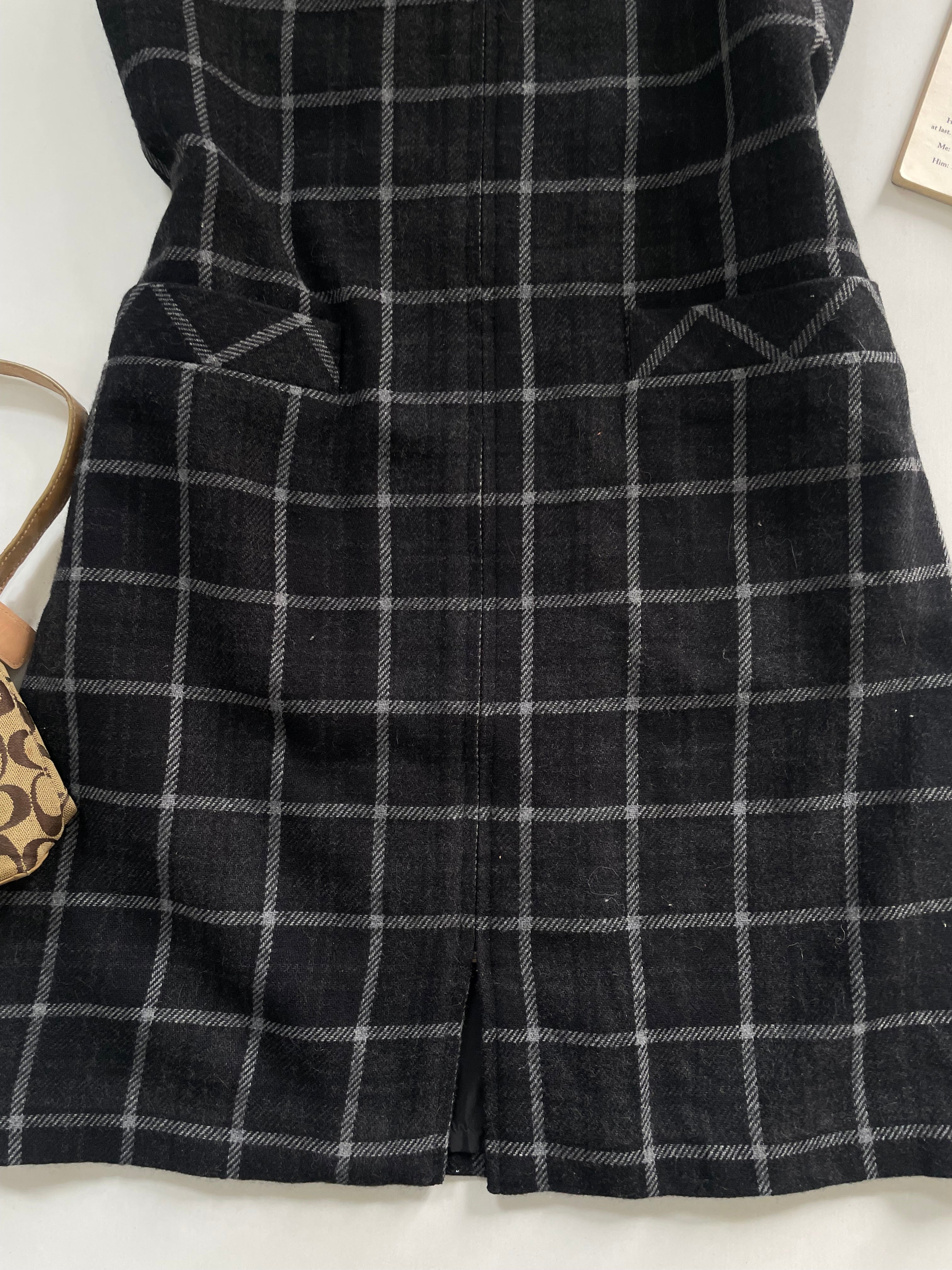 Sag Harbor Winter Dress-Bust 42 - Image 3